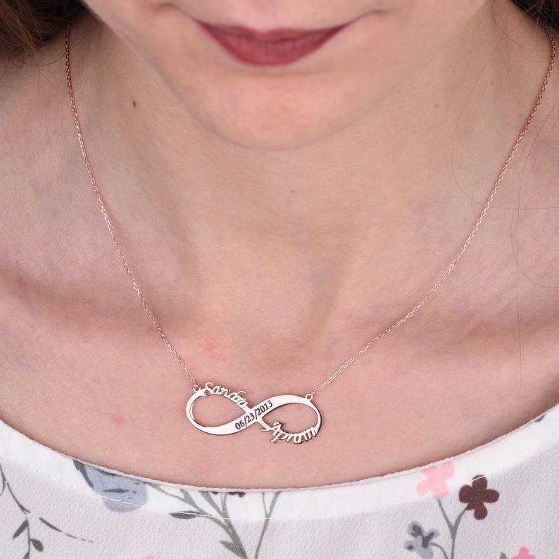 Infinity Engraved Name Pendant - Lavstra