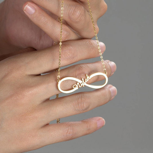 Infinity Single Name Pendant - Lavstra