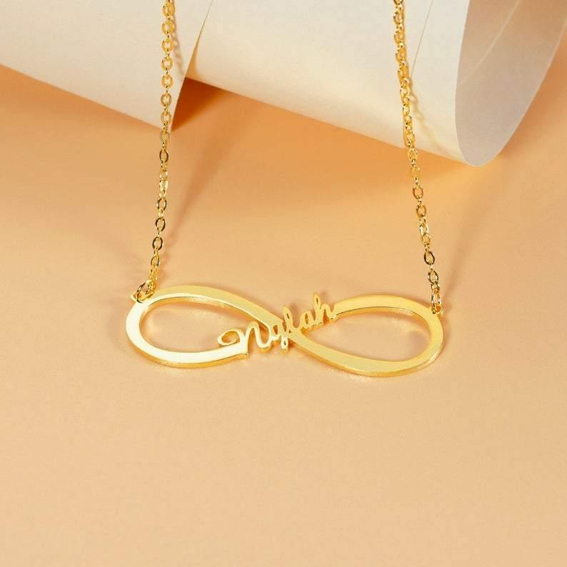 Infinity Single Name Pendant - Lavstra