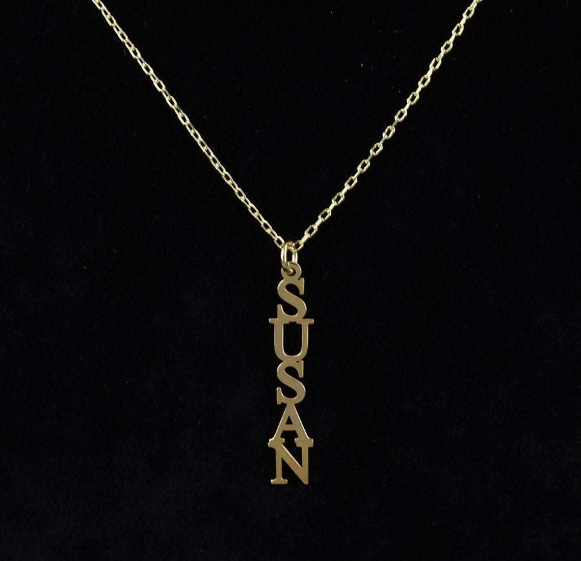 Special Vertical Name Pendant - Lavstra