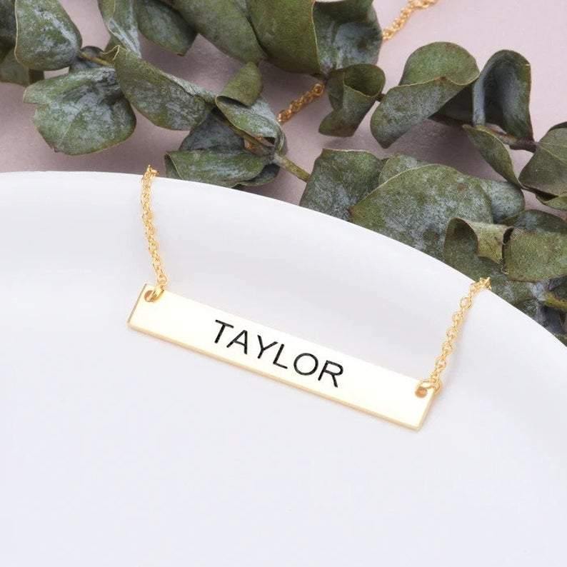 Engraved Bar Name Pendant - Lavstra