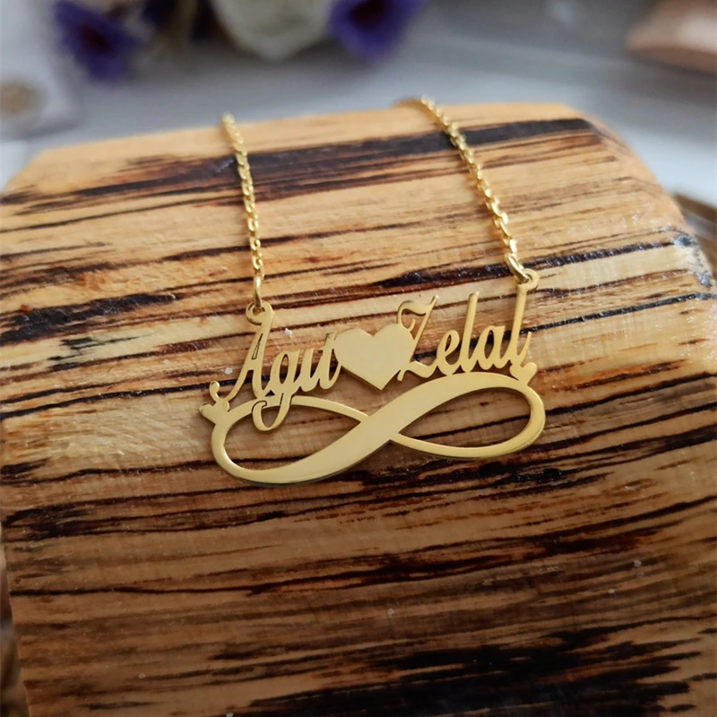 Infinity Love Heart Name Pendant - Lavstra