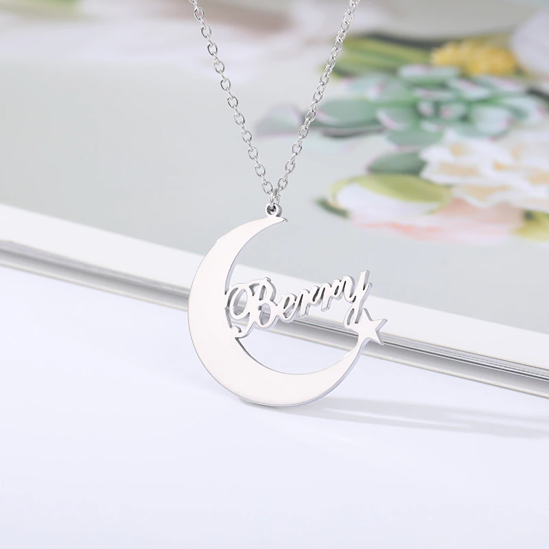 Moon and Star Name Pendant - Lavstra